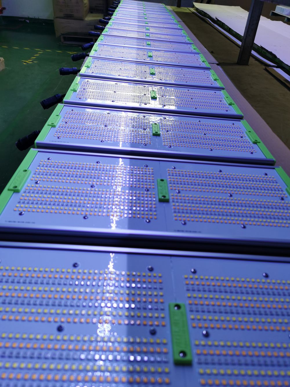 jdb电子光电的ＳＭＤＬＥＤ用于公司自产的植物生长灯